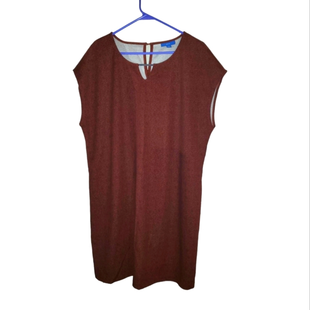 APT.9 Maroon Dress w Gold Accent